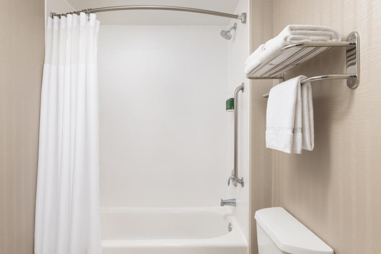 Springhill Suites Fresno Exterior foto