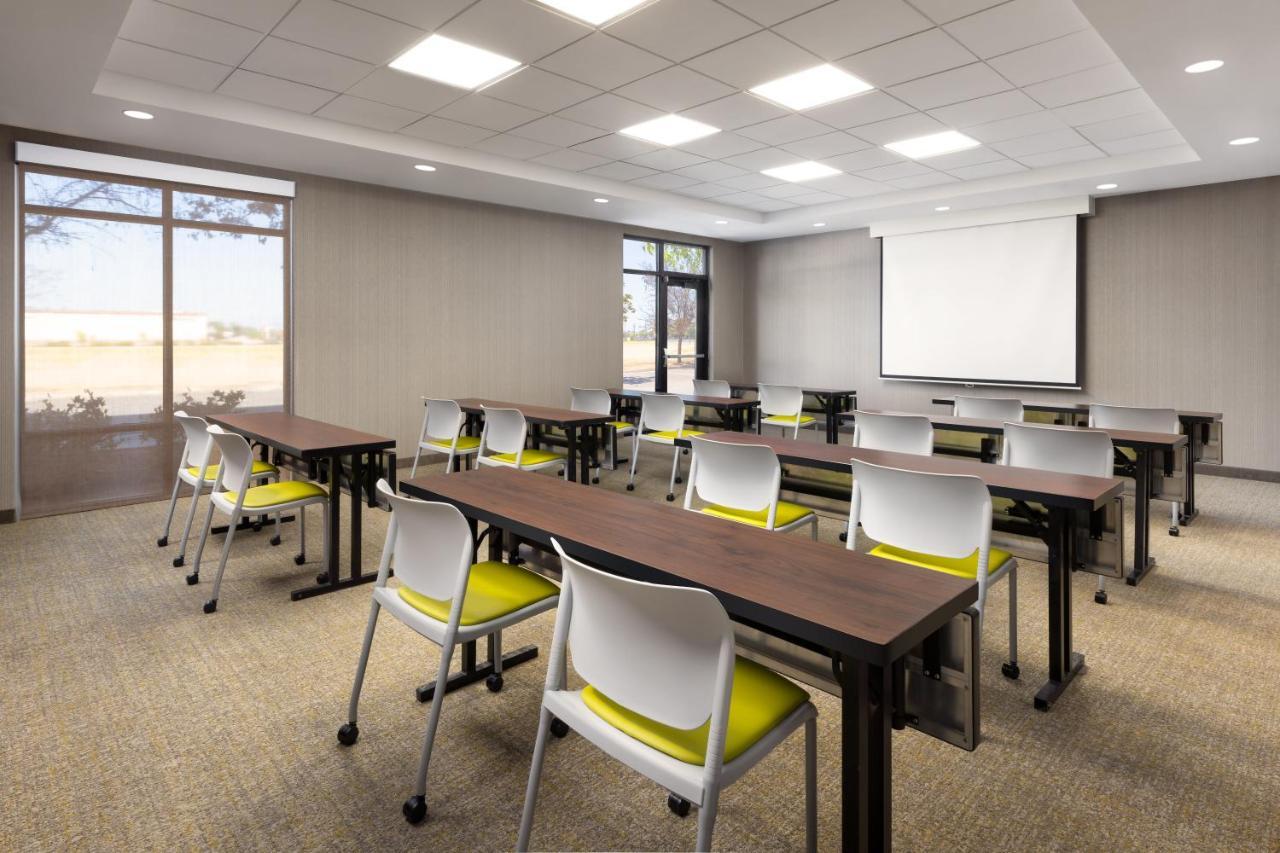 Springhill Suites Fresno Exterior foto