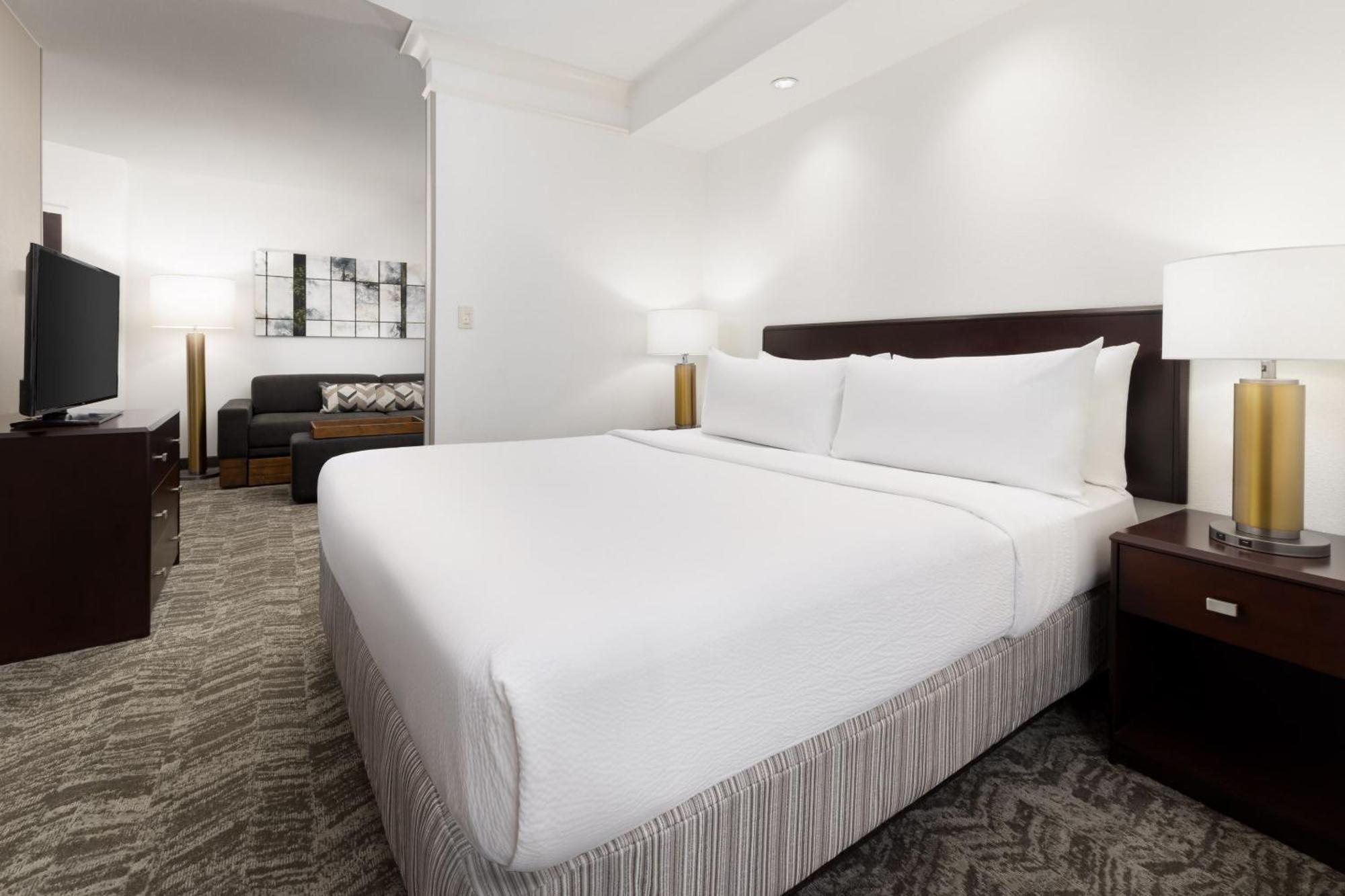 Springhill Suites Fresno Exterior foto
